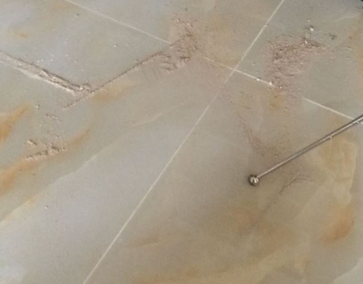 扎赉诺尔瓷砖空鼓维修公司分享粘合剂选择不当在瓷砖铺贴过程中可能导致以下问题